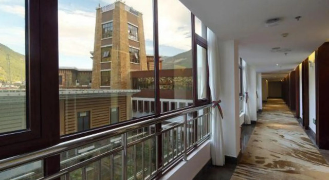 Snow Sands Grand Hotel, Book Hotel SPA-hoteller i Shangri-La, SPA