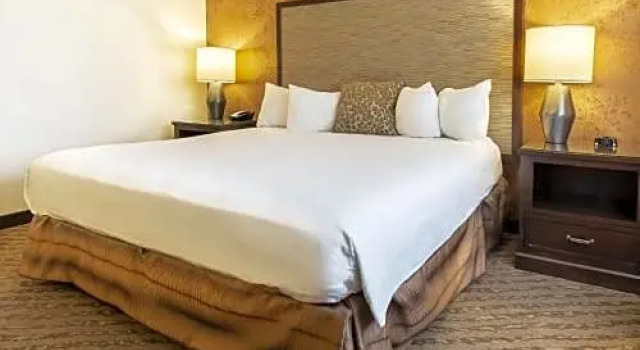 Номер Standard Valley River Inn