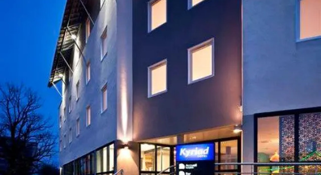 Кровать в общем номере ibis Styles Guéret