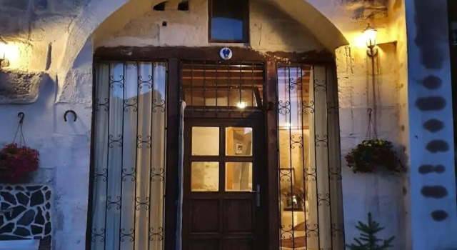 Cappadocia Deep Cave House