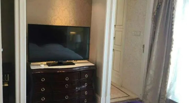 Люкс Deluxe Nantong Jinshi Apartment (Nantong University)