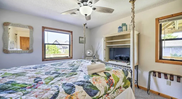 Lovely Avon Home: Walk to Bay & Boat Launch!, Забронировать Дом для отпуска Эйвон Cape Hatteras, рядом с Studio 12