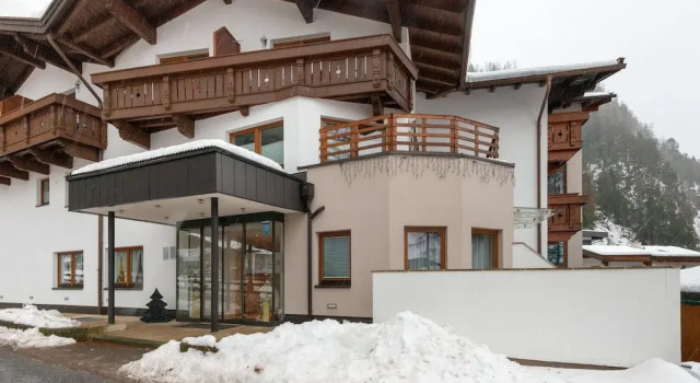 Апартаменты Welcoming Apartment in Langenfeld With Sauna