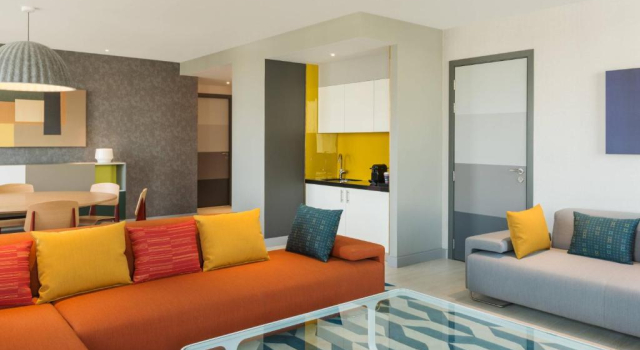 Двухместный люкс Breezy Aloft by Marriott Al Ain