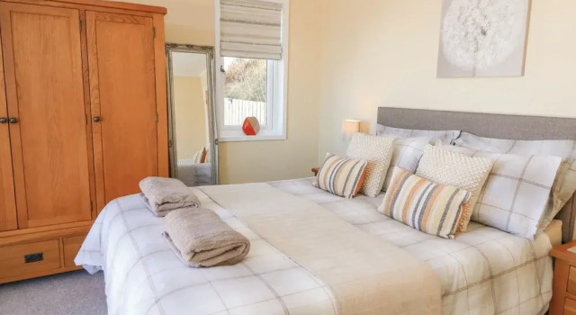 Mcauliffe Lodge, Book Feriehus Borth Ceredigion