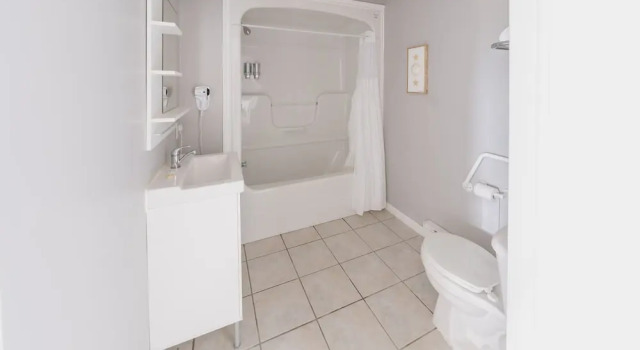 Номер Comfort The Iona Heights Inn