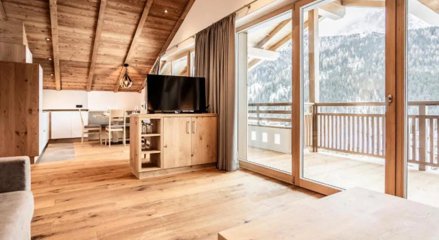 Luxury Chalet Plazola, Забронировать Шале Виллы Сельва-ди-Валь-Гардена, рядом с Подъемник 29 Чампиной 2254м, Вилла