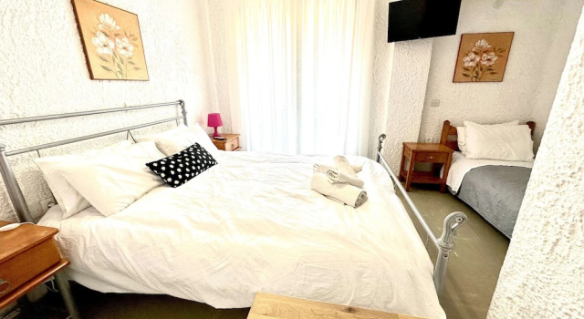 Трёхместный номер Classic с балконом Katerina apartments