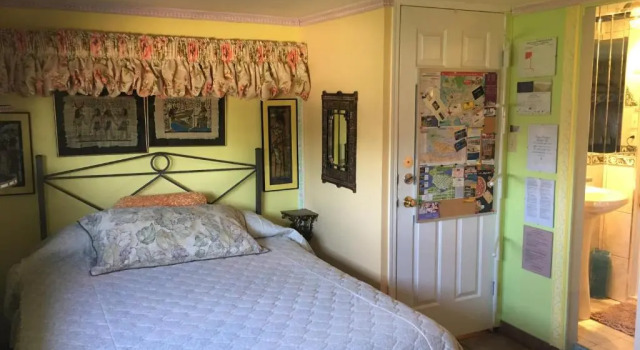 Двухместный номер Standard с видом на сад Dianas Luxury Bed and Breakfast