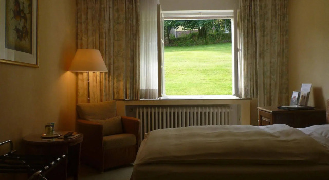 Romantik Waldhotel Mangold, Đặt Khách sạn Bergisch Gladbach Bergisches Land