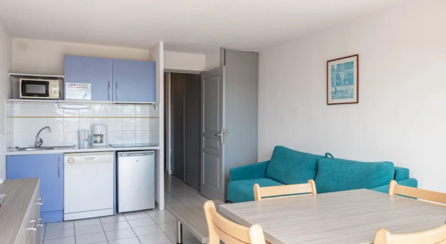 Студия с балконом Residhotel Mayflower