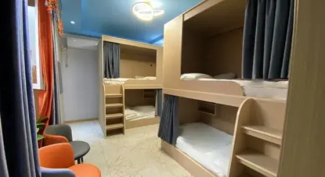 Кровать в общем номере (женский номер) Zhenzhi Homestay Pavilion