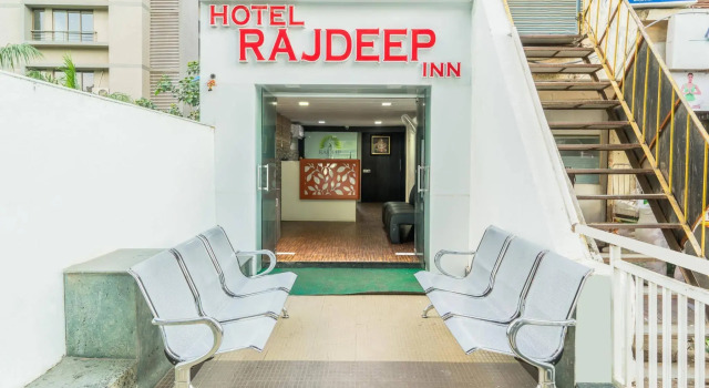 Hotel Rajdeep Inn, Rezervovat Hotel Hotely v Gujarat s parkováním, Parkování