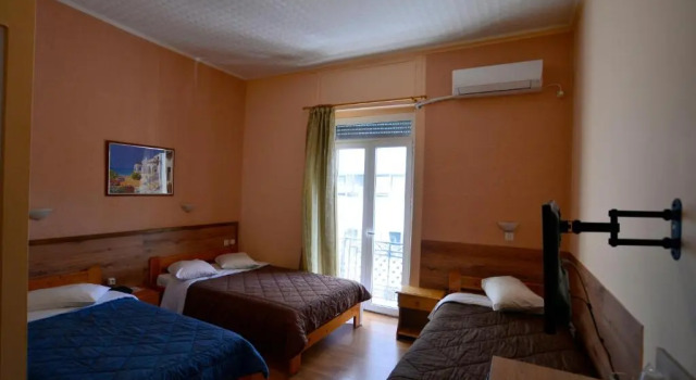 Четырёхместный номер Standard Hotel Electra