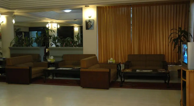 Hotel Center Point