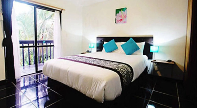 Travellers Point Hotel