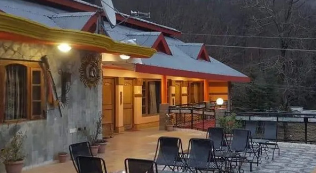 Snow Line, Забронировать Отель Отели Манали с парковкой, Парковка