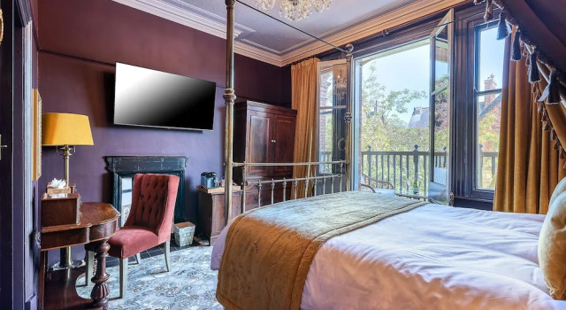 Двухместный номер Four Poster с балконом Hotel Clementine