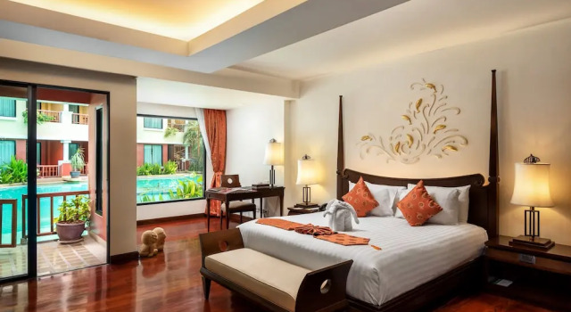 Двухместный полулюкс Patong Paragon Resort & Spa SHA Extra Plus