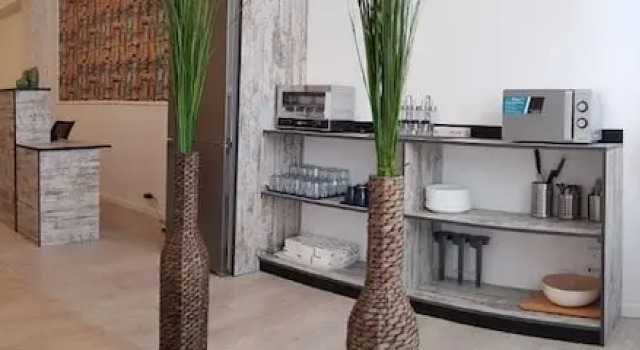 Hostel Metropolitano CC, Забронировать Хостел Тетуан Мадрид