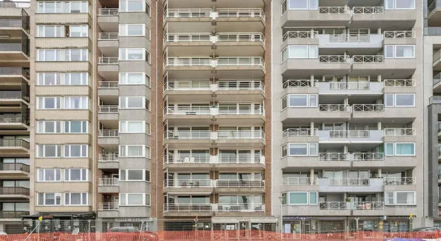 Flat in Blankenberge With Marina Views, Rezerwuj Apartament Hotele w Bruksela z parkingiem, Parking