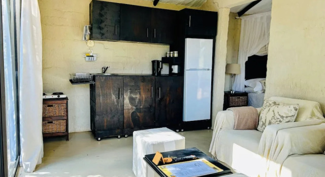 Шале Classic Leadwood Tree Safari Lodge