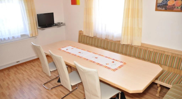 Gästehaus Flörl, Rezervovat Hotel Hotely v Tyrolsko se snídaní, Snídaně
