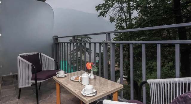 Люкс с балконом The Belvedere Himalayan Retreat, Mcleodganj, Dharamshala - By Leisure Hotels