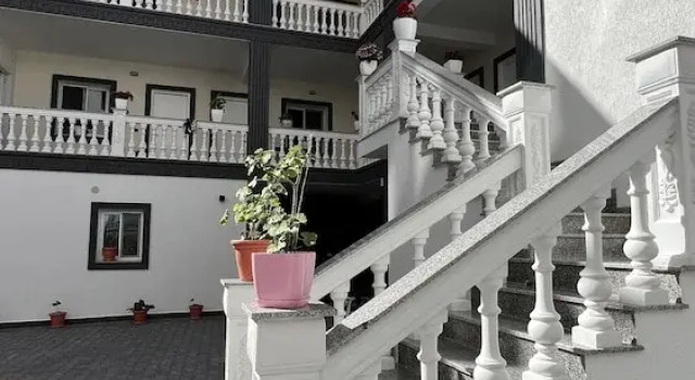 Vila Aaron, Rezerwuj Willa Hotele 3-gwiazdkowe w Durres County, 3*