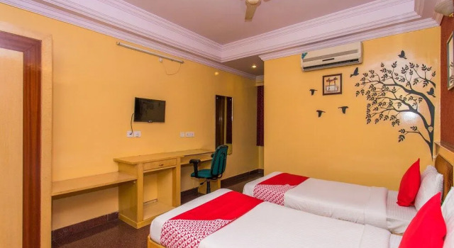 OYO 330 RB Hospitality, Rezervovat Hotel Hotely v Bangalore s parkováním, Parkování