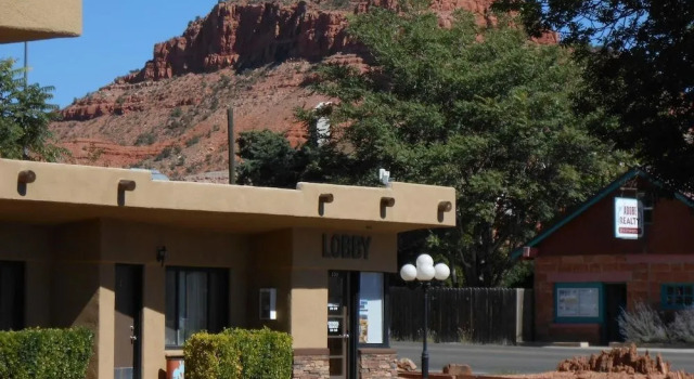 Redrock Country Inn, Забронировать Отель Канаб Kane County