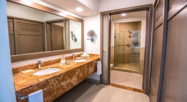 Двухместный люкс c 1 комнатой oceanfront Wyndham Alltra Playa del Carmen Adults Only All Inclusive