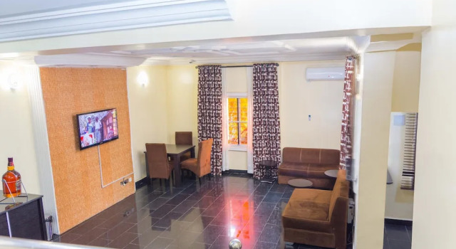 Lexrach suites