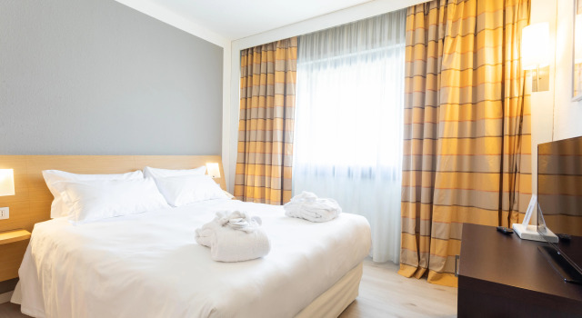 Living Place Hotel