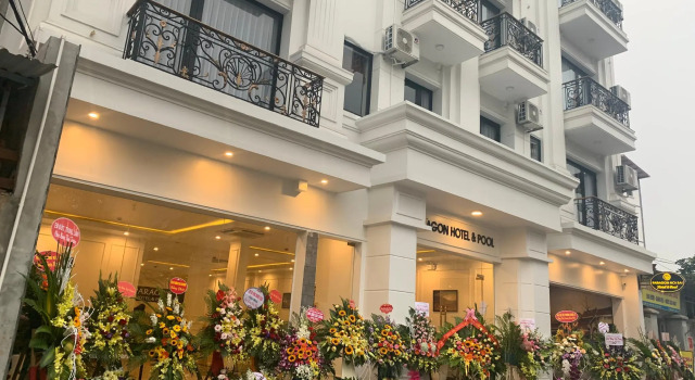Paragon House & Residence