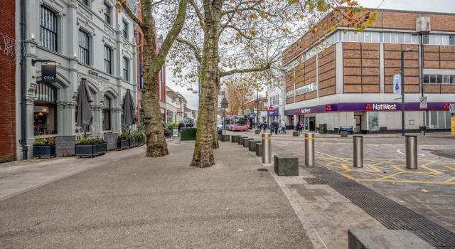 Watford High Street - Modernview Serviced Accommodation F10, Забронировать Отель Отели Уотфорд 3 звезды, рядом с Watford Colosseum, 3*