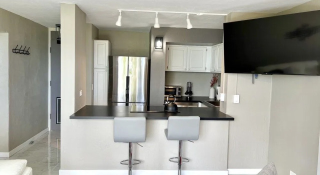 Stunning Views Best location in Hilo 2BR