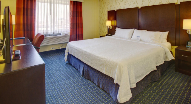 Fairfield Inn & Suites by Marriott New York Long Island City/Manhattan View, Забронировать Отель Отели Куинс 3 звезды, рядом с 33-я улица - Росон-стрит (линия ИРТ Флашинг), 3*