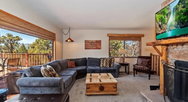 043 - Woodsy Cabin, Забронировать Отель Биг-Бэар-Сити San Bernardino Mountains