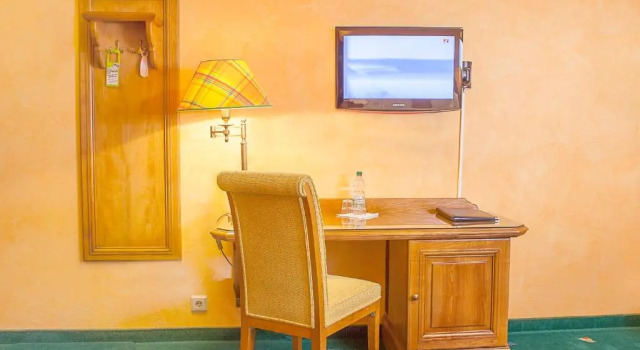 Hotel Wilder Mann, Varaa Hotelli Koenigstein Upper Palatinate