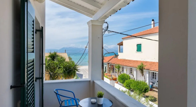 Апартаменты с видом на море Marias Seaside Apartments