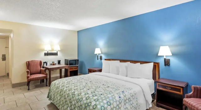 Студия Red Roof Inn Yuba City Bonanza - Marysville