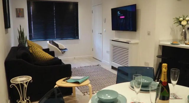 Beautiful 2BD Coastal Hideaway Central Worthing