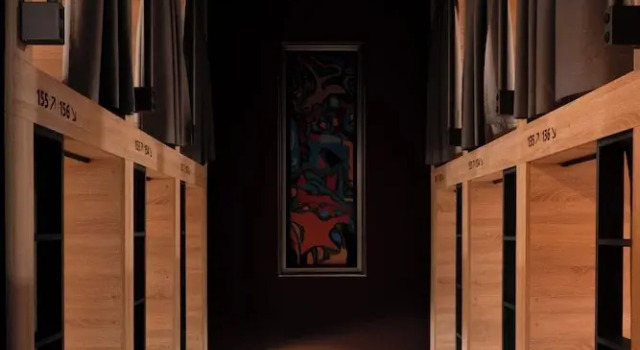 Капсула De Lola Podshotel