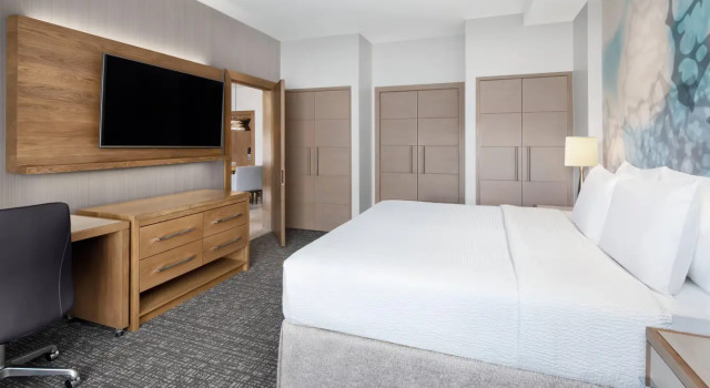 Люкс c 1 комнатой Courtyard by Marriott Port of Spain