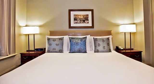 Полулюкс Hotel Wales