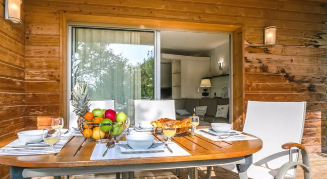 Cala Sultana 21416, Rezerwuj Hotel Hotele w Korsyka z parkingiem, Parking