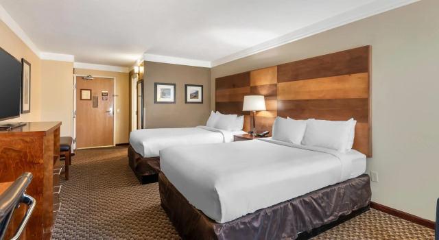 Четырёхместный номер Standard Comfort Inn & Suites Durango