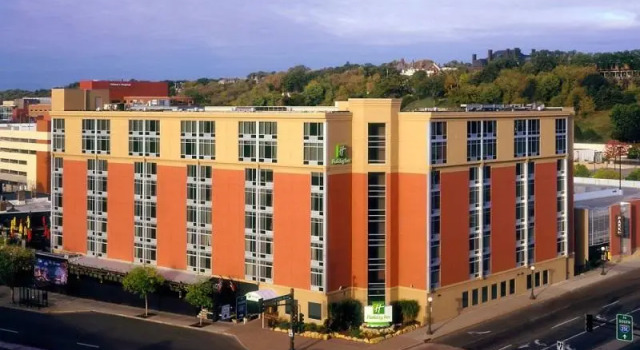 Двухместный люкс c 1 комнатой Holiday Inn St. Paul Downtown by IHG