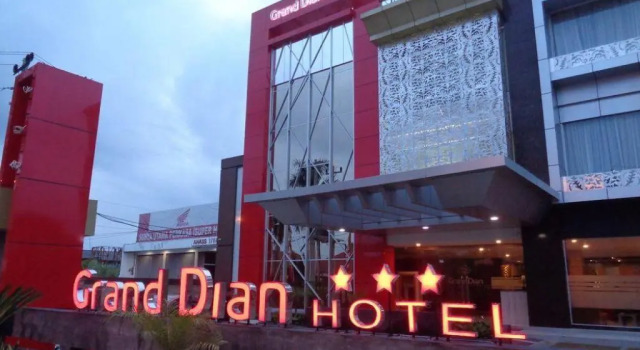 Grand Dian Hotel Slawi, Réserver Hôtel Slawi Central Java